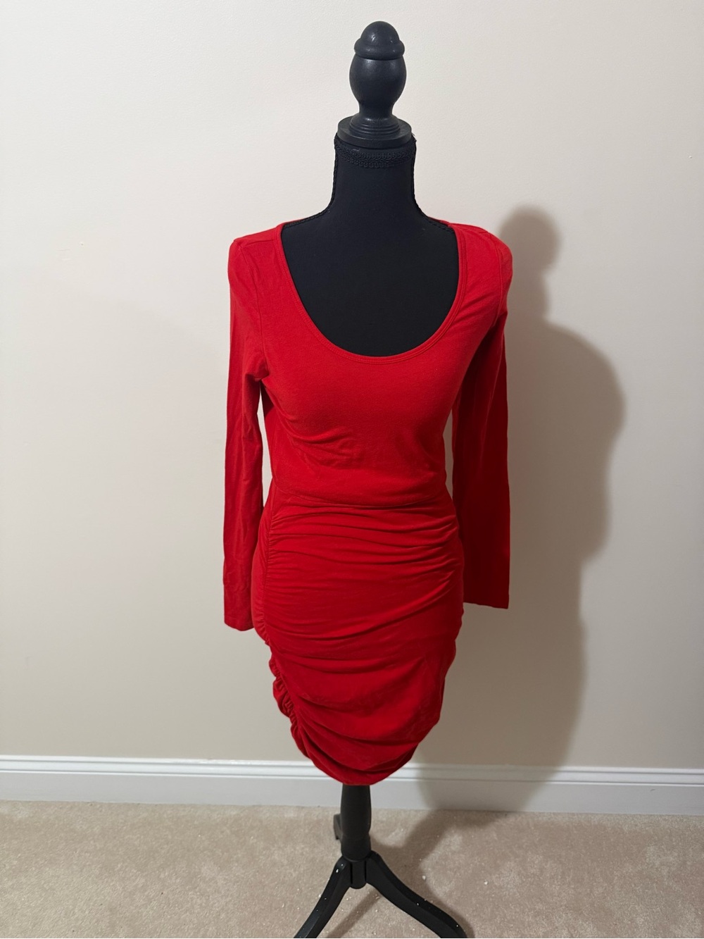 Express Red Long-Sleeve Ruched Scoop Dress